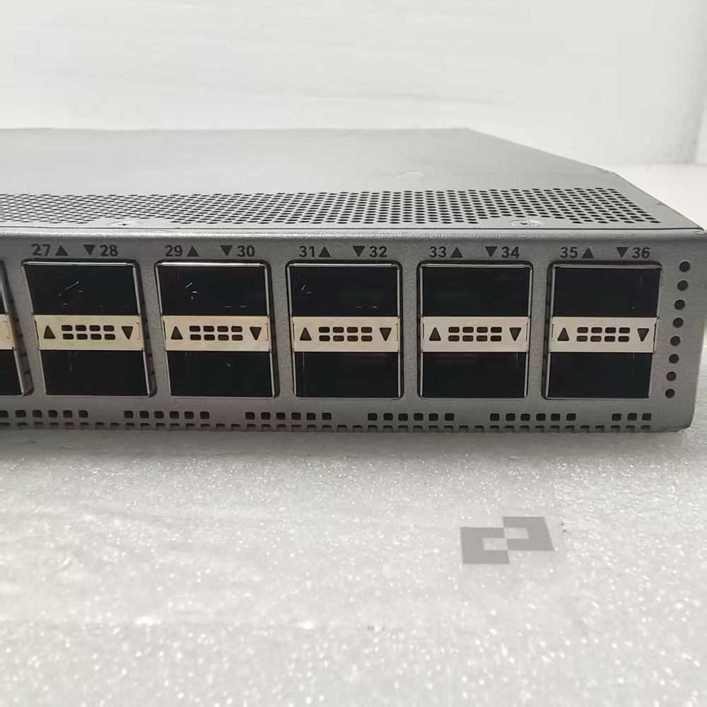 Коммутатор Cisco N9K-C9236C — фото 2