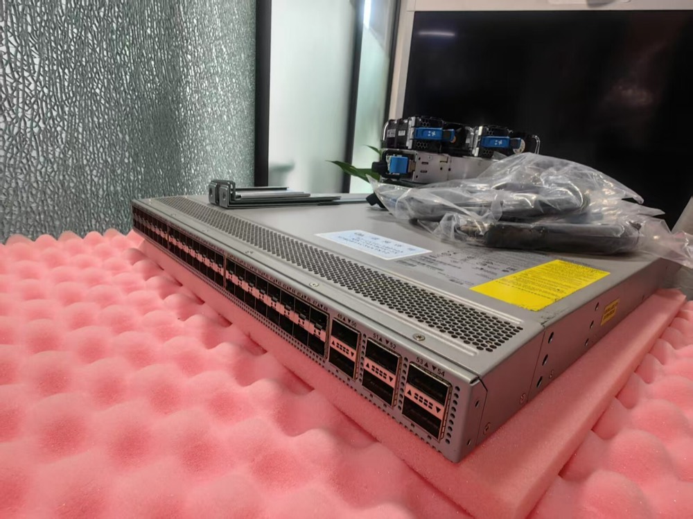 Коммутатор Cisco N9K-C93180YC-EX — фото 4
