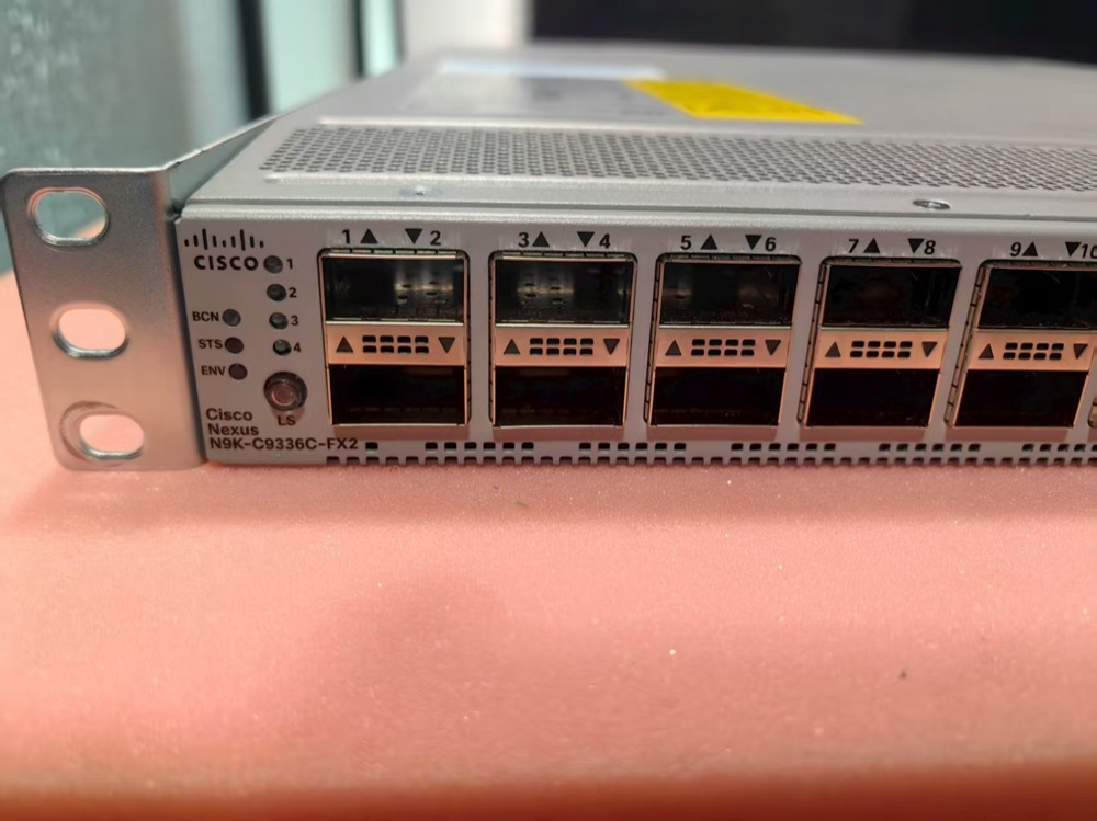 Коммутатор Cisco N9K-C9336C-FX2 — фото 1