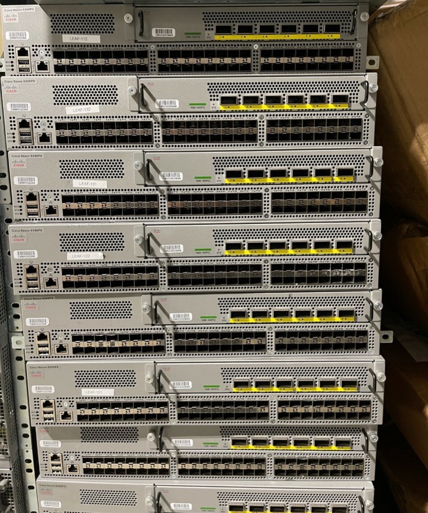Коммутатор Cisco N9K-C9396PX — фото 1