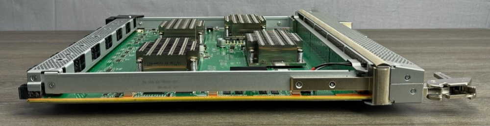 Коммутатор Cisco N9K-X9564PX — фото 3