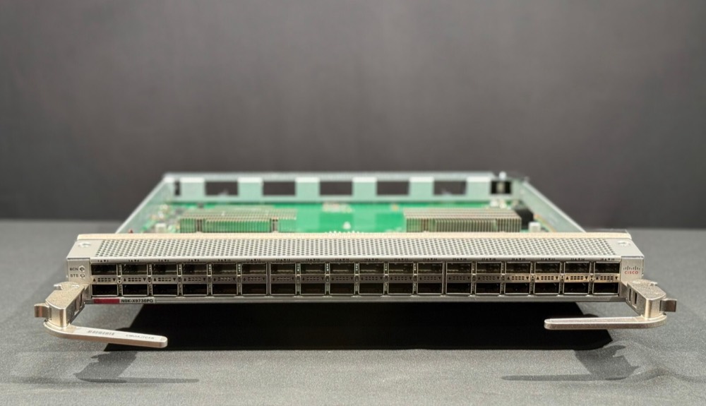 Коммутатор Cisco N9K-X9736PQ — фото 1