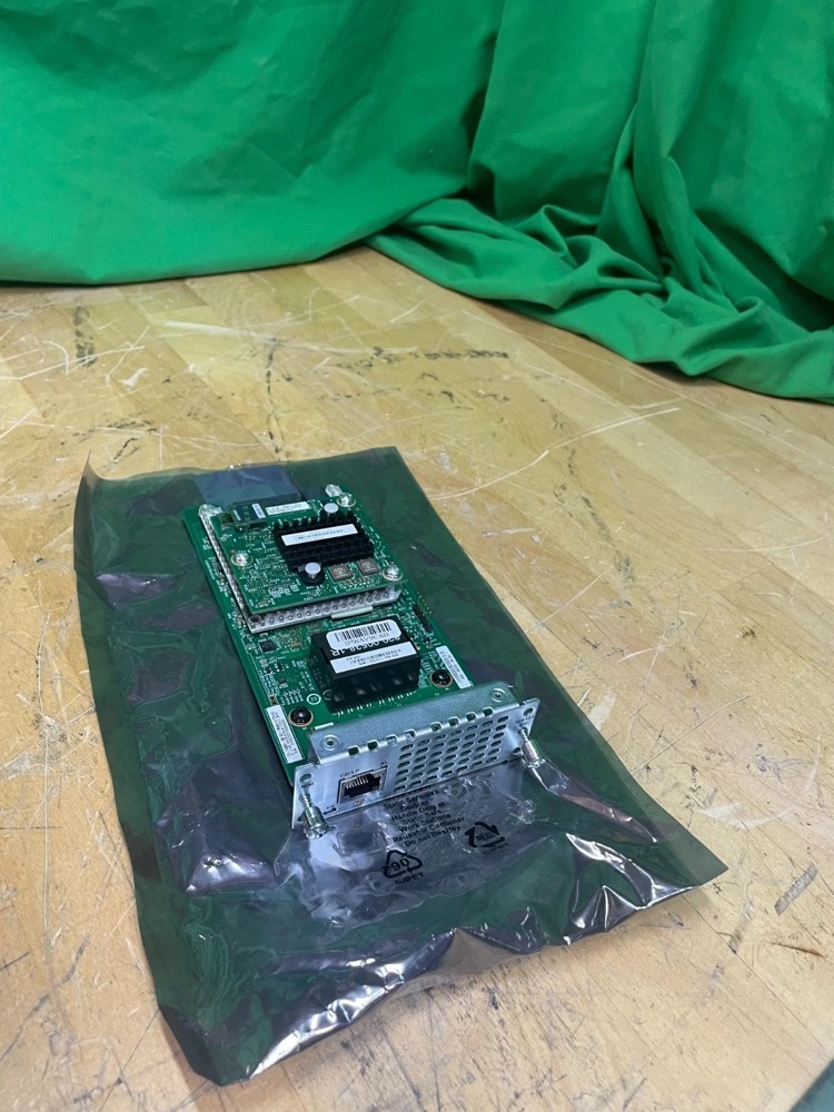 Маршрутизатор Cisco NIM-1CE1T1-PRI — фото 1