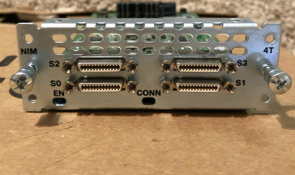 Маршрутизатор Cisco NIM-4T — фото 1