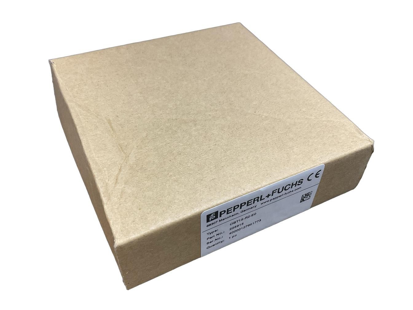 Кабель OBT15-R2-E0 PHOTOELECTRIC BACKGROUND SUPPRESSION SENSOR WITH 2M FIXES CABLE — фото 1