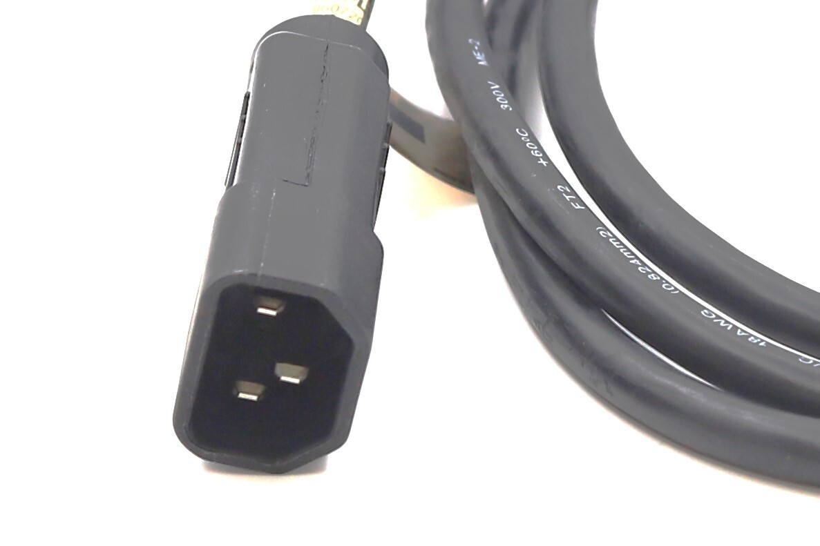 Кабель Tripp Lite C13 To C14 6ft Standard Computer Power Extension Cord P/N: P004-006 — фото 3