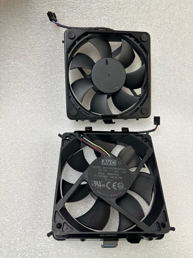 Вентилятор P8M35 0P8M35 NEW DELL / AVC DATA1225B2GPS44 12V 1.02A 12CM 12025 4-wire Fan — фото 1