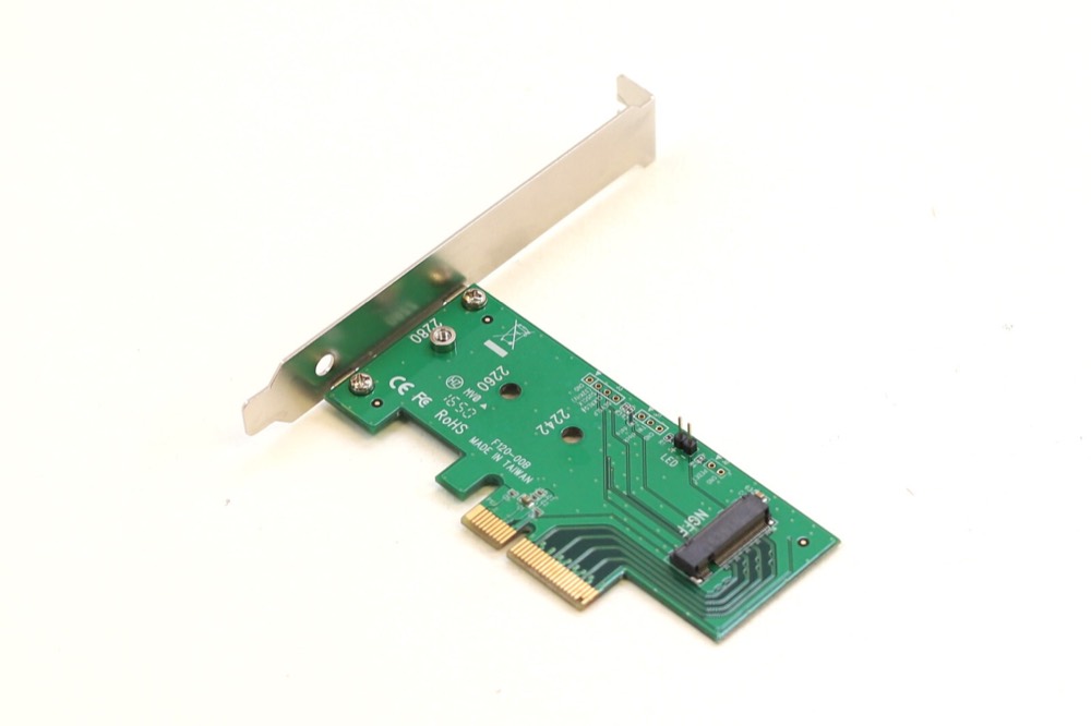 SSD-накопитель Ableconn PEXM2-SSD M.2 SSD To PCIe 3x4 Adapter P/N: F120-00B Tested Working — фото 1