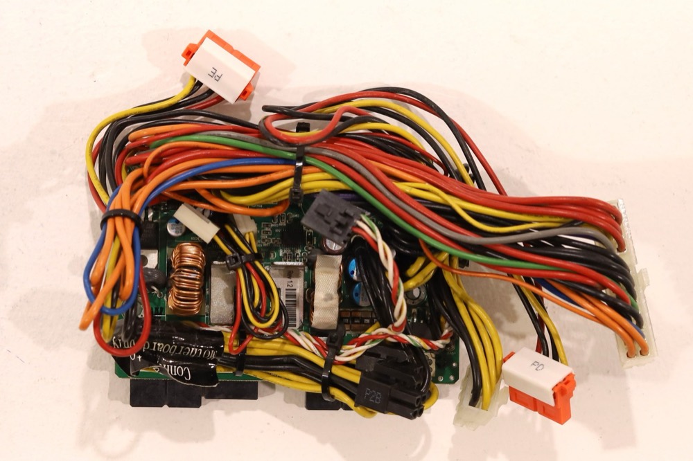 Плата SuperMicro 1U Server Power Distribution Board w/Cables P/N: PT8131H16WN1286 — фото 2