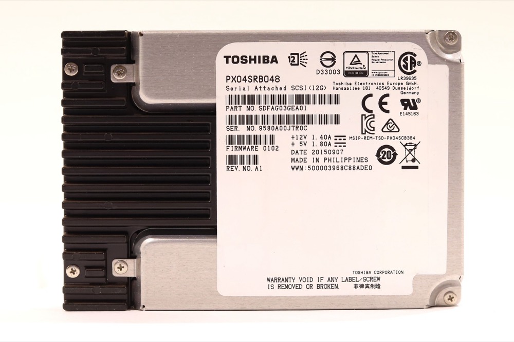 SSD-накопитель Toshiba PX04SRB048 800GB 2.5" 12Gb/s SAS Solid State Drive P/N: SDFAG03GEA01 — фото 1