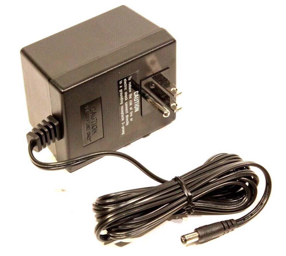 Адаптер PY2465-30659-001 Wall adapter Grounded, 3 wire. Positive female center pin — фото 1