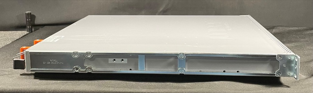 Коммутатор Juniper QFX5100-48S-3AFO — фото 3