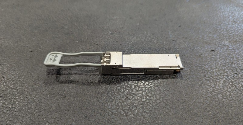 Трансивер Cisco QSFP-40G-SR-BD — фото 1