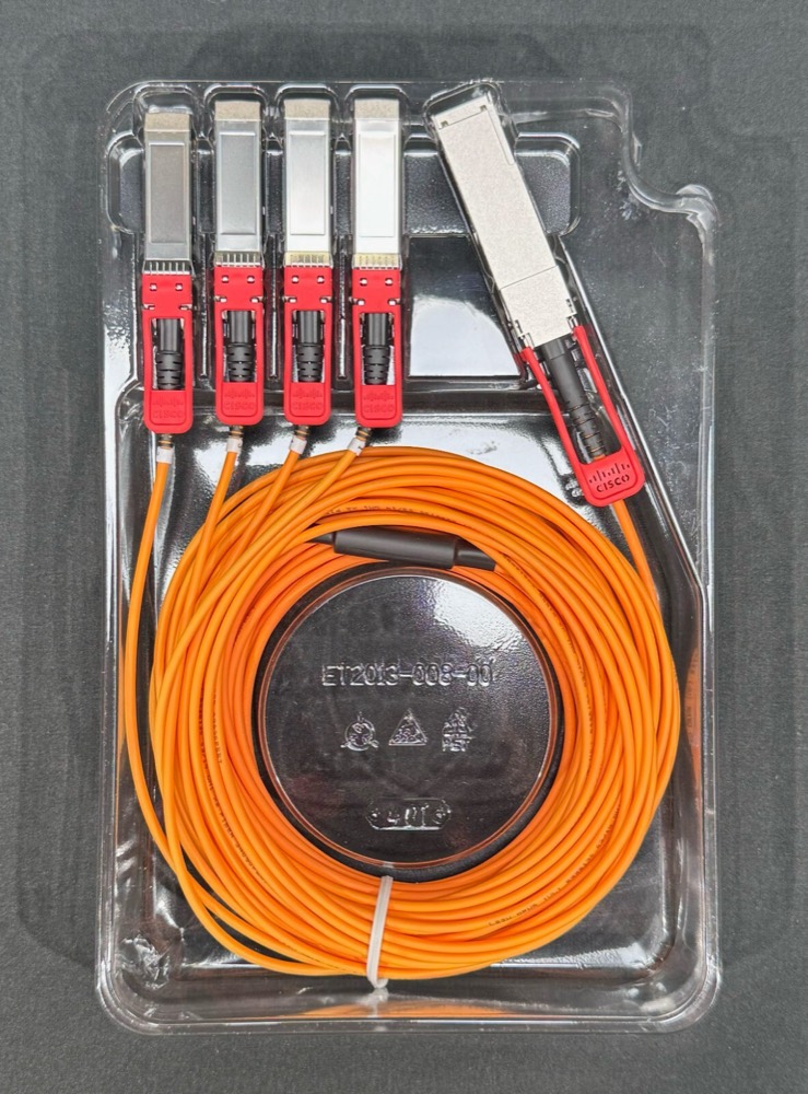 Трансивер Cisco QSFP-4X10G-AOC10M — фото 1