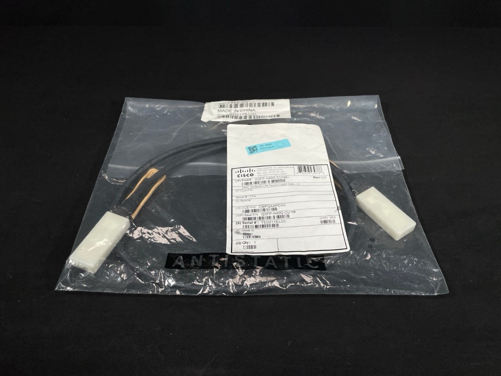 Кабель Cisco QSFP-H40G-CU1M НОВЫЙ — фото 1