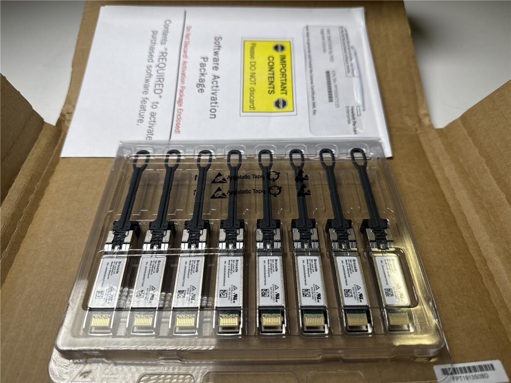Трансивер HPE R6B09A SN6700B 8-port POD Upgrade License With 32Gb SFP28 Short Wave New — фото 1