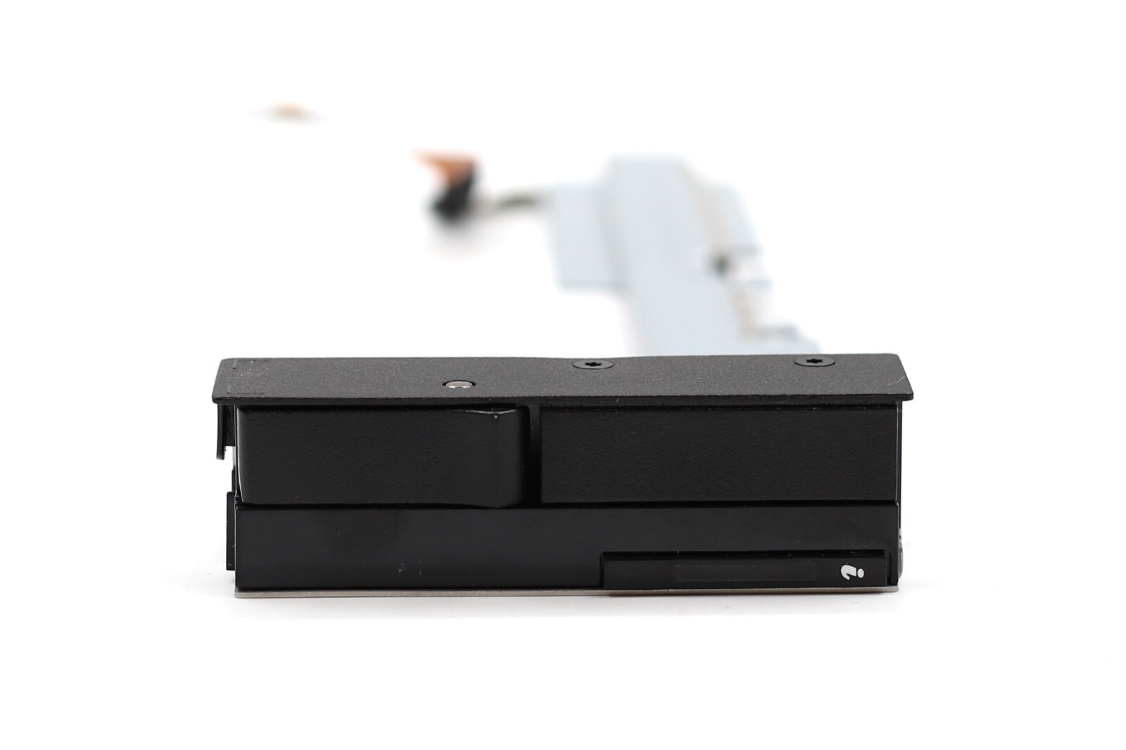 Сервер 0V8GY4 Dell PowerEdge R840 Server Left-Side Control Panel Dell P/N: 0V8GY4 Tested — фото 2