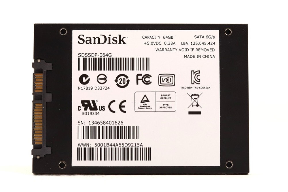 SSD-накопитель SanDisk 64 ГБ SATA III 6 Гбит/с MLC 2,5" (SDSSDP-064G) — фото 2