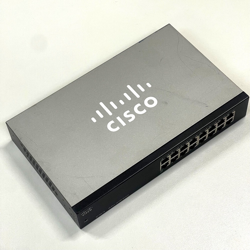 Коммутатор Cisco SF100-16 V2 — фото 1