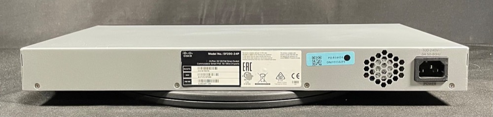 Коммутатор Cisco SF200-24P SLM224PT — фото 2