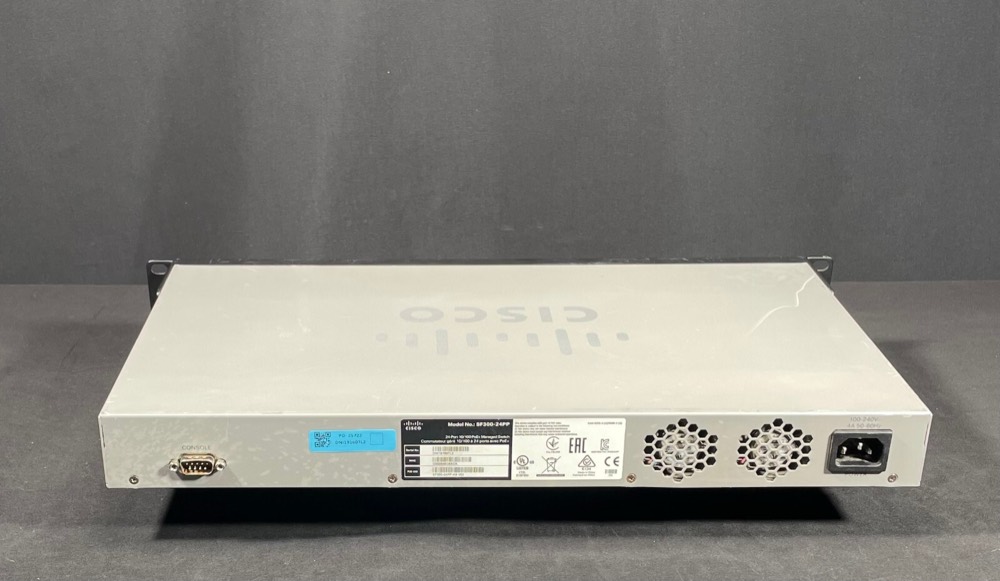 Коммутатор Cisco SF300-24PP-K9 — фото 3