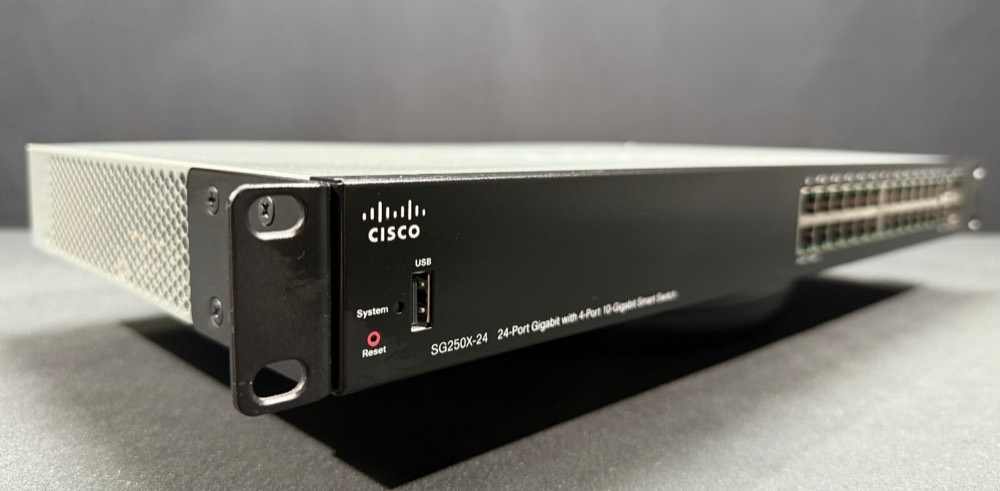 Коммутатор Cisco SG250X-24-K9 — фото 2