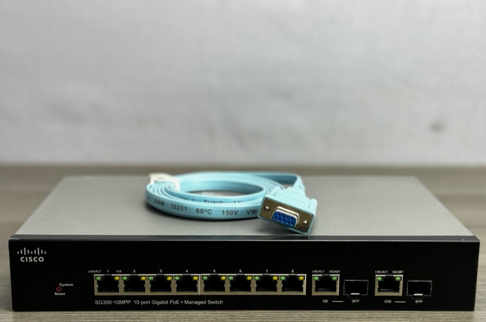 Коммутатор Cisco SG300-10MPP-K9 — фото 1