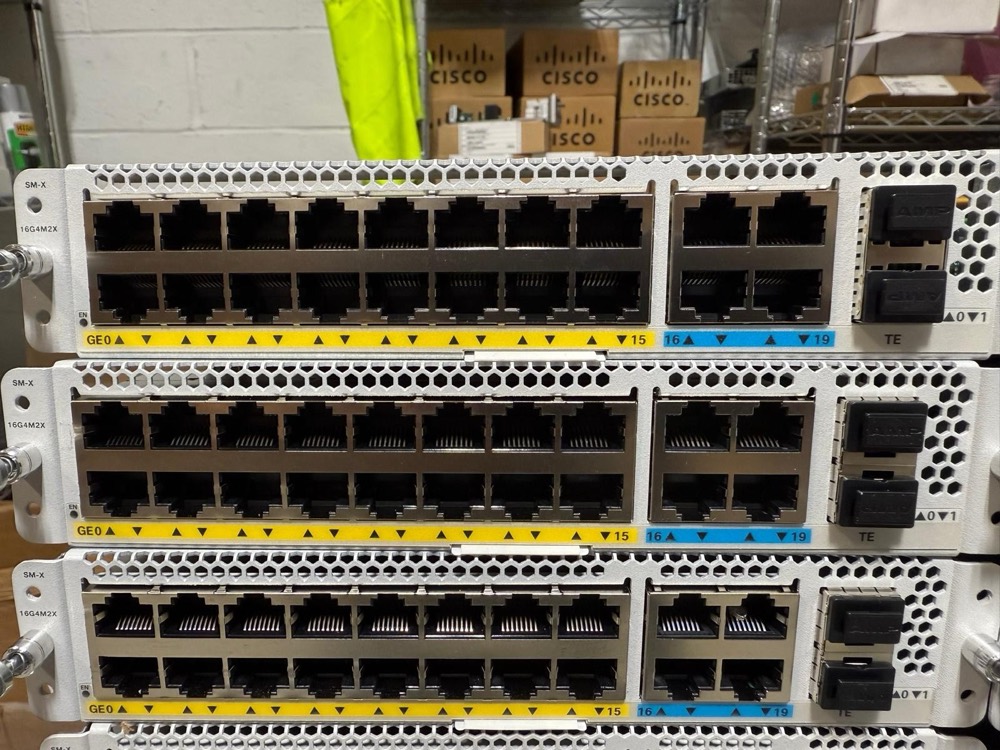 Маршрутизатор Cisco SM-X-16G4M2X — фото 2
