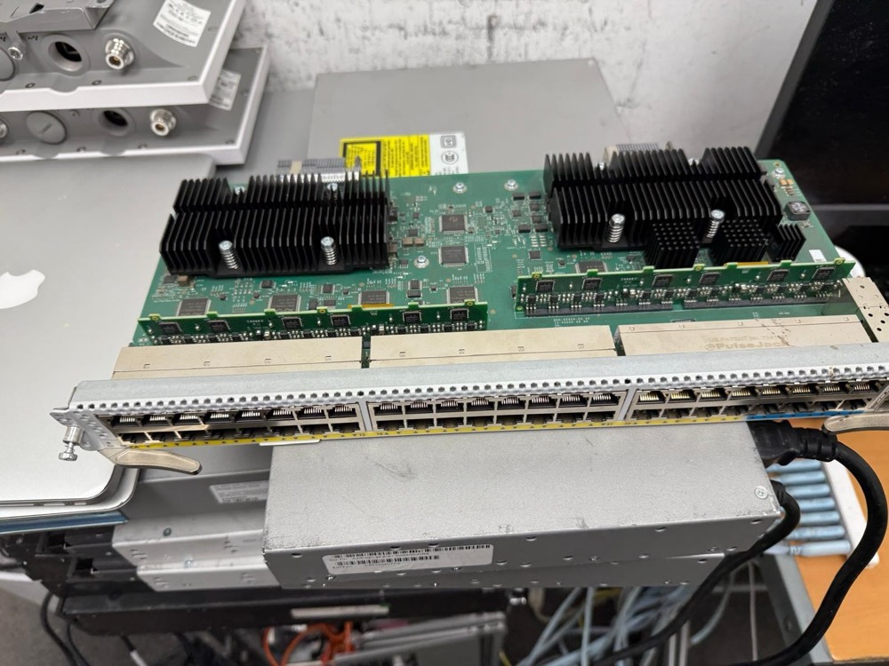 Маршрутизатор Cisco SM-X-40G8M2X — фото 3