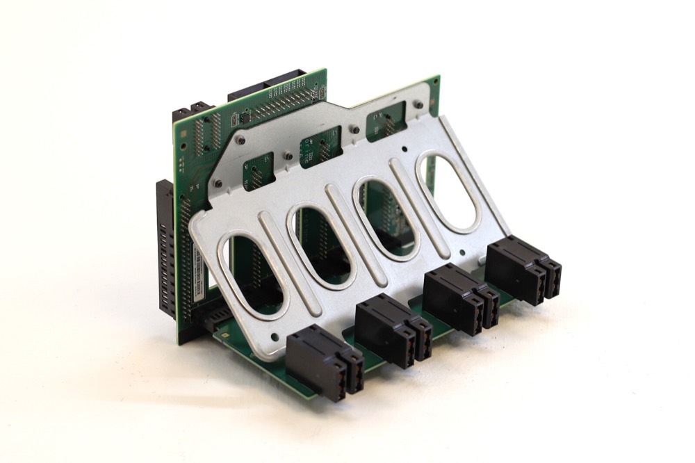 Бэкплейн Lenovo ThinkSystem SR950 Interposer & Power Backplane W/Bracket FRU P/N: 01CV957 — фото 1