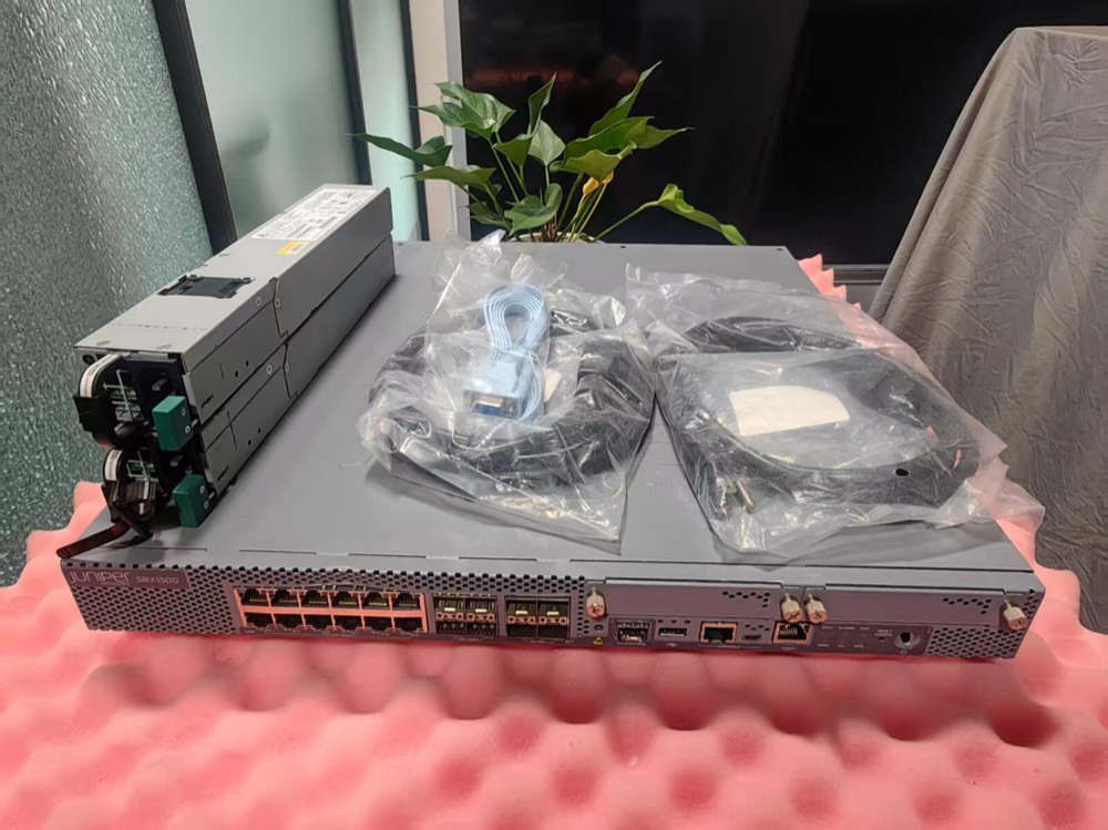 Межсетевой экран Juniper SRX1500-SYS-JE-AC — фото 1