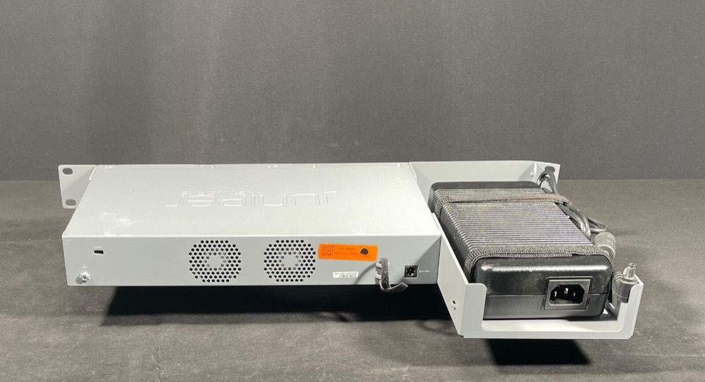 Межсетевой экран Juniper SRX320-POE — фото 3