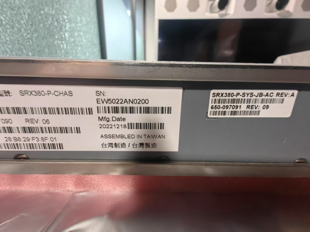 Межсетевой экран Juniper SRX380-P-SYS-JB-AC — фото 2