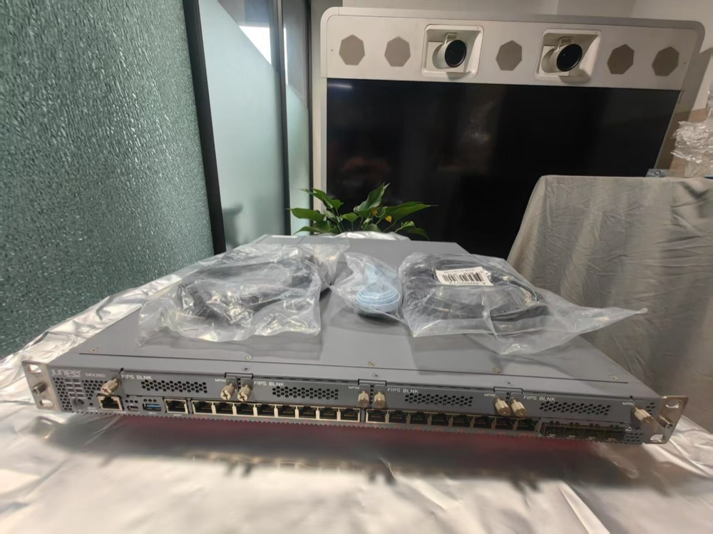 Межсетевой экран Juniper SRX380-P-SYS-JB-AC — фото 3