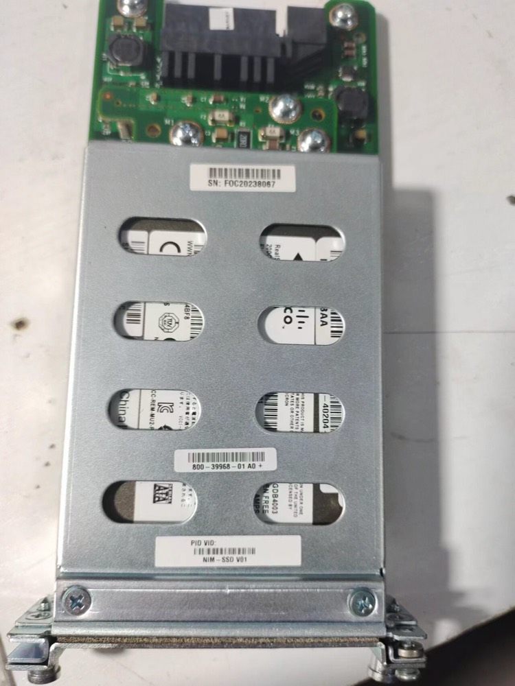 SSD-накопитель Cisco SSD-STTA-400G — фото 2