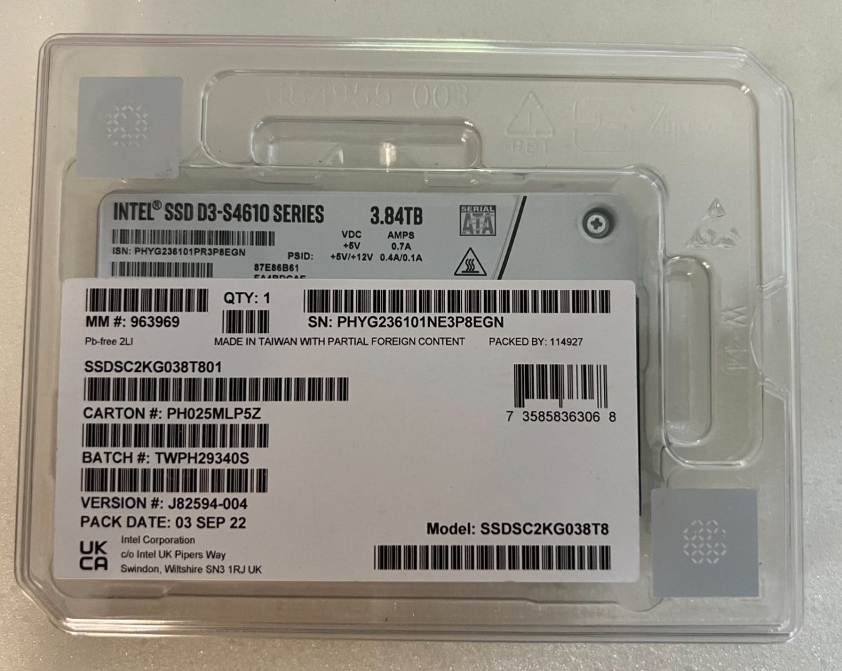 SSD-накопитель Intel D3-S4610 3,84 ТБ 2,5" SATA III (SSDSC2KG038T801) — фото 1