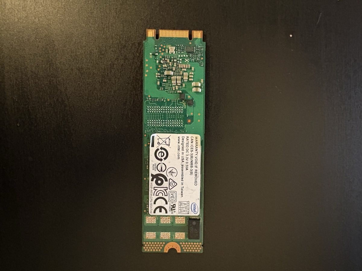 SSD-накопитель Intel D3-S4510 240 ГБ M.2 2280 SATA III (SSDSCKKB240G801) — фото 1