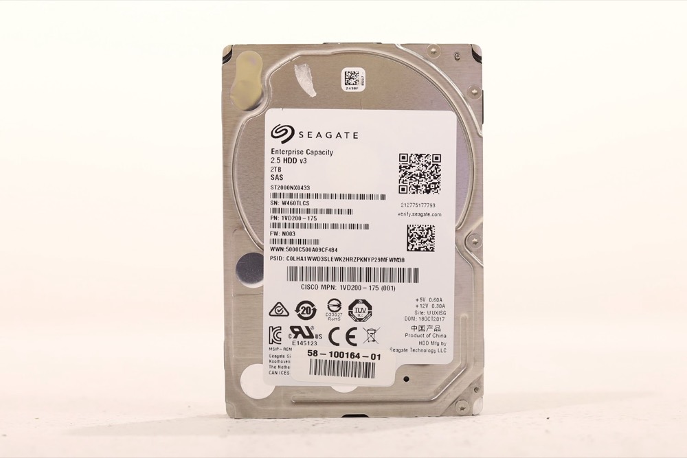 Жёсткий диск Seagate 2 ТБ SAS 12 Гбит/с 7,2K 2,5" 128 МБ (ST2000NX0433) — фото 1