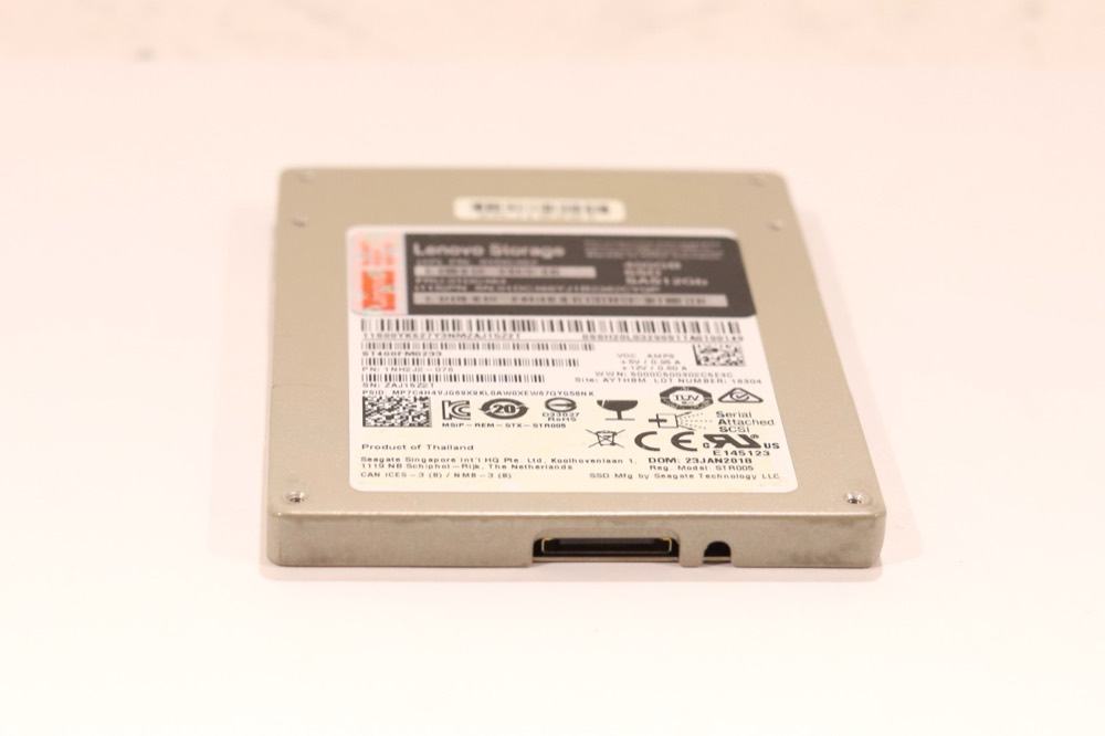 SSD-накопитель Lenovo 400 ГБ SAS 12 Гбит/с SFF 2,5" (ST400FM0233, 01DC464) — фото 3