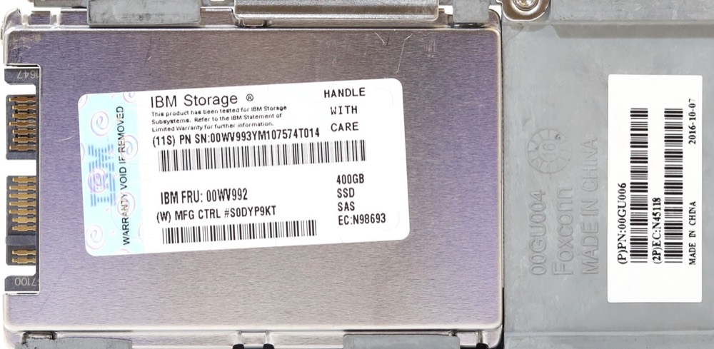SSD-накопитель IBM ST400FM0263 400GB 6Gb/s 1.8" SAS SSD Flash Drive W/Caddy Tray P/N: 00WV992 — фото 3