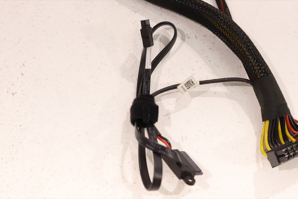 Блок питания Dell Precision T5820/T7820 SATA Power Supply Cable Dell P/N: 0V1CHC Tested — фото 2