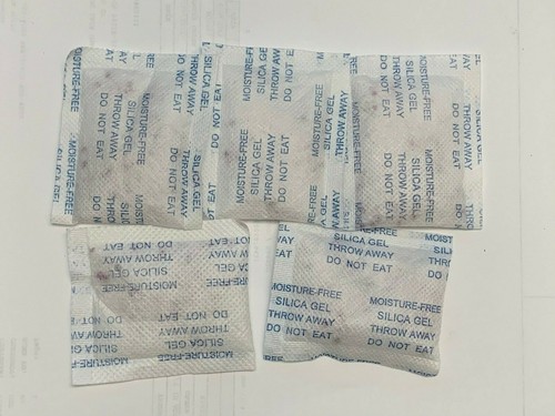 Комплектующая 20 Pack of 10 Gram Silica Gel Moisture Free Absorber Dehumidifier Pack Bag — фото 1