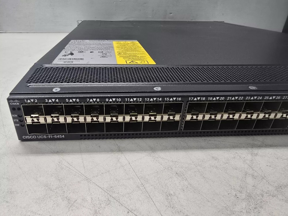 Сервер Cisco UCS-FI-6454 — фото 2