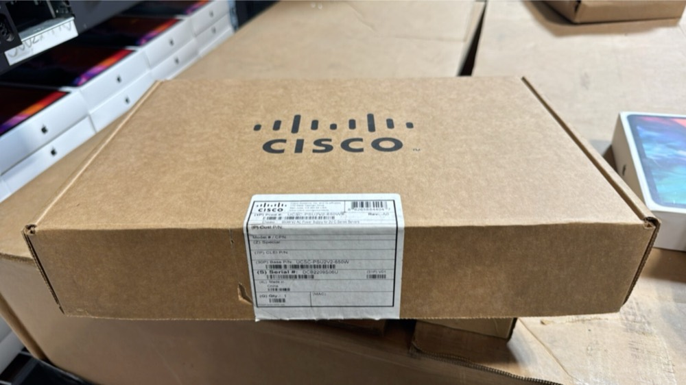 Блок питания Cisco UCSC-PSU2V2-650W 650 Вт — фото 1
