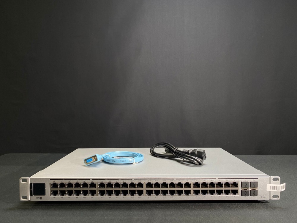 Коммутатор Cisco USW-48-POE — фото 1