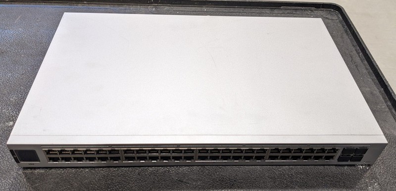 Коммутатор Reconditioned UBIQUITI USW-48 Switch Gigabit Layer 2 UniFi Switch 48x Ports — фото 1
