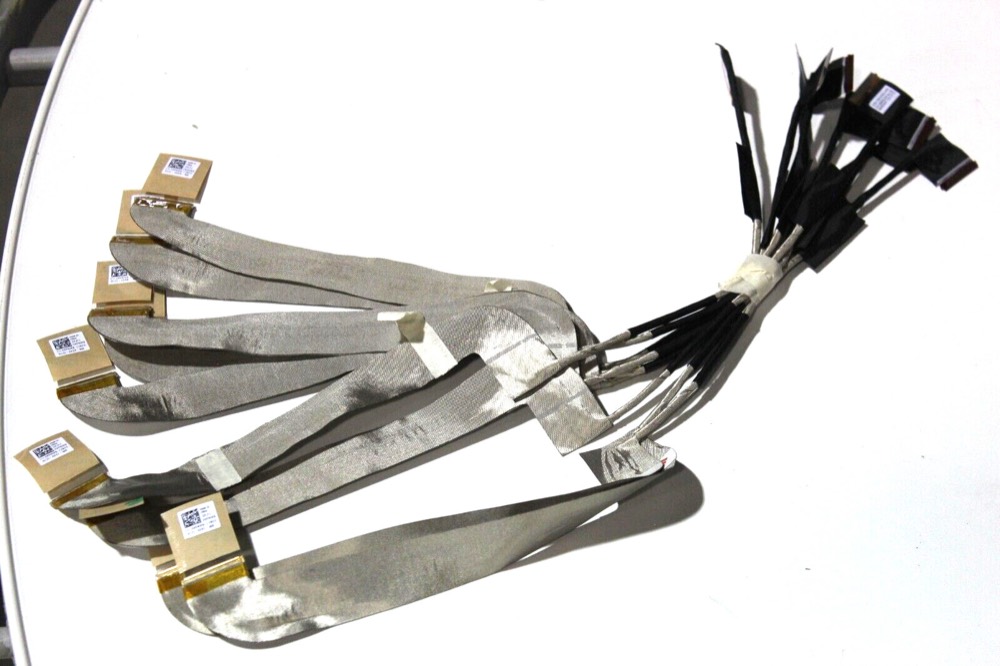 Дисплей/экран VPMW8 Dell Inspiron N7110 Vostro 3750 LCD LED Video Ribbon Cable — фото 1