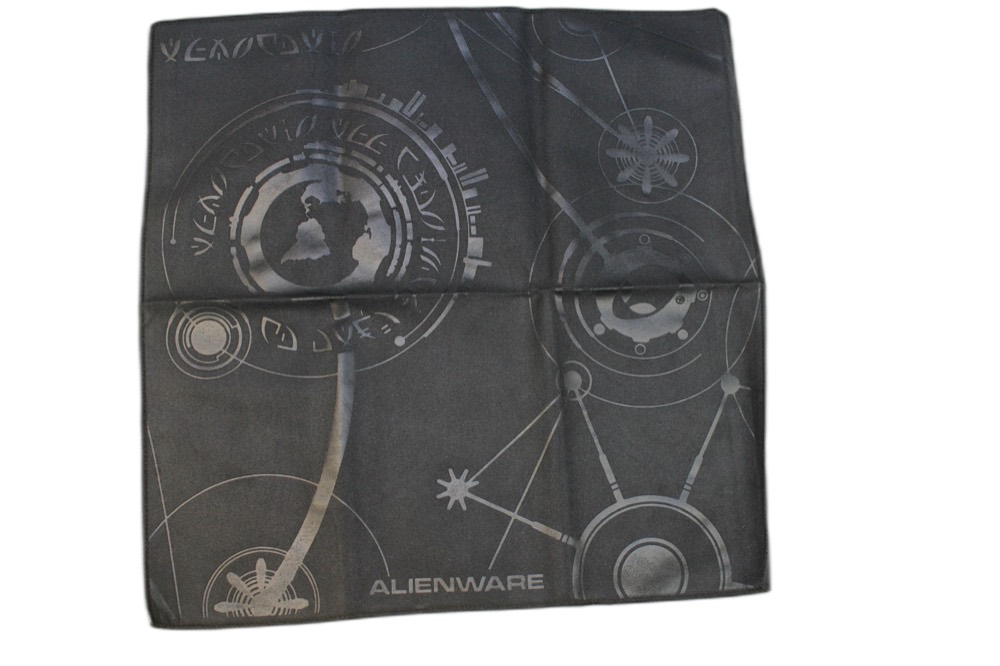 Компонент W3HYY ALIENWARE AREA 51 Microfiber wipe cloth 11X11" new! COOL SWAG — фото 1