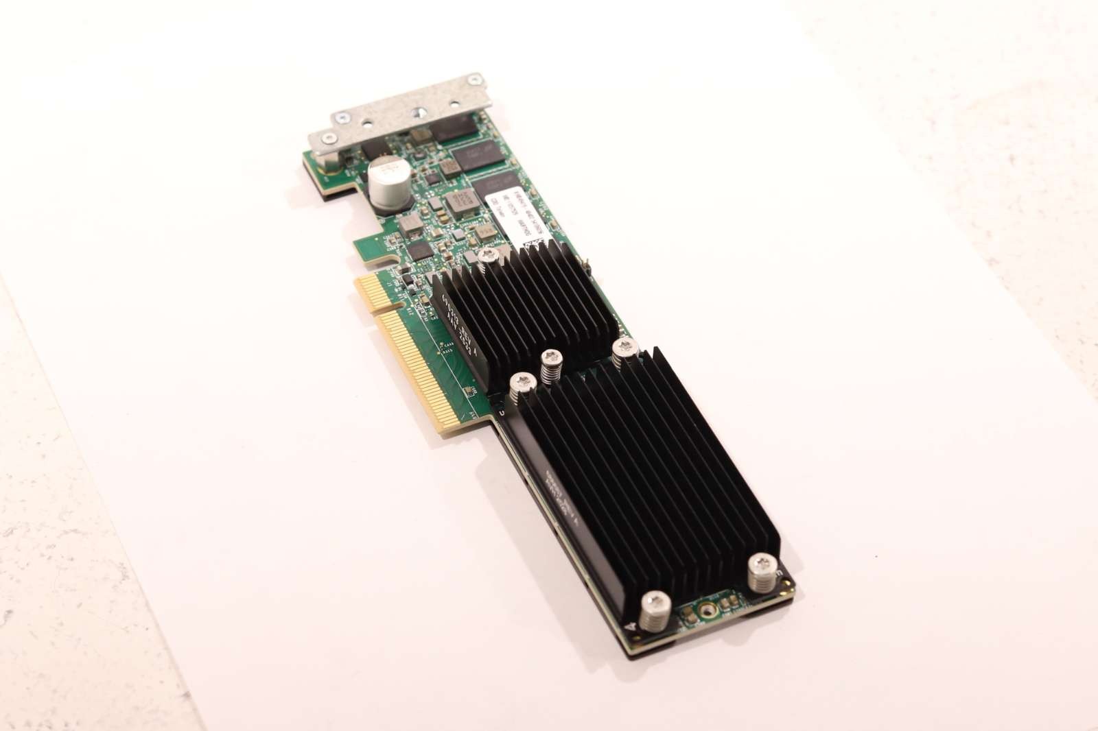 SSD-накопитель Dell WARTH0G 4TB PCIe NVMe eTLC SSD Adapter Card P/N: KW049419-48402 Tested — фото 1