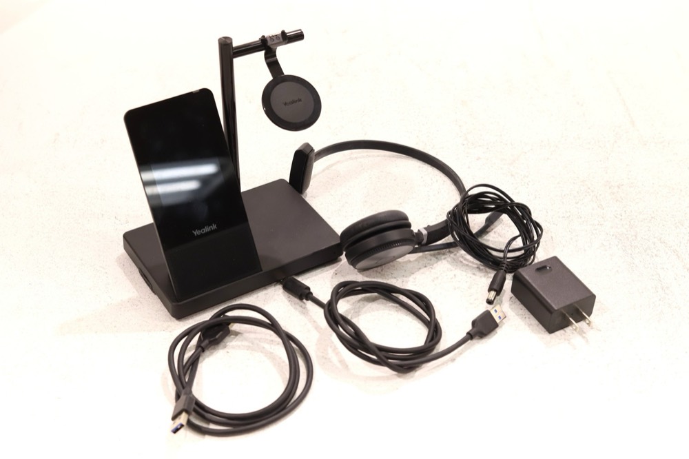 Гарнитура Yealink WHB660 Mono Teams DECT Wireless Headset W/Adapter & Cables P/N: 1308002 — фото 2
